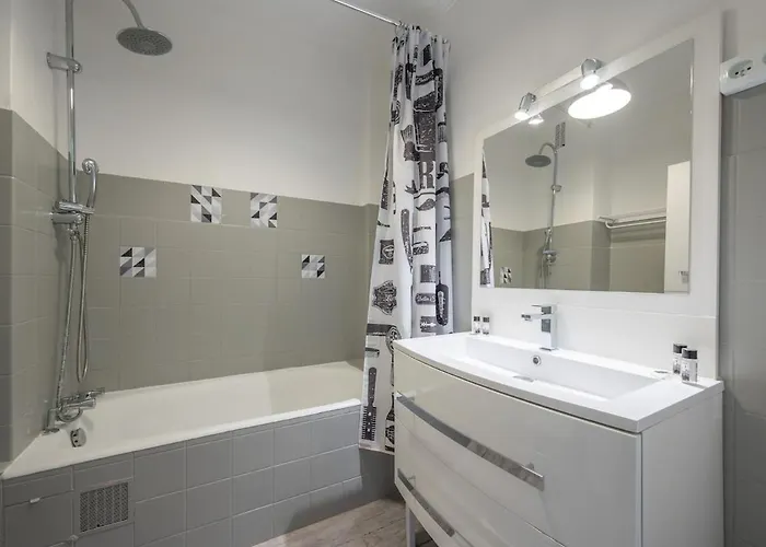 公寓 Ideal Famille T2 Moderne A 200m Des Plages Dejuan 昂蒂布