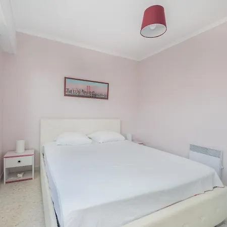 Ideal Famille T2 Moderne A 200m Des Plages Dejuan * Αντίμπ