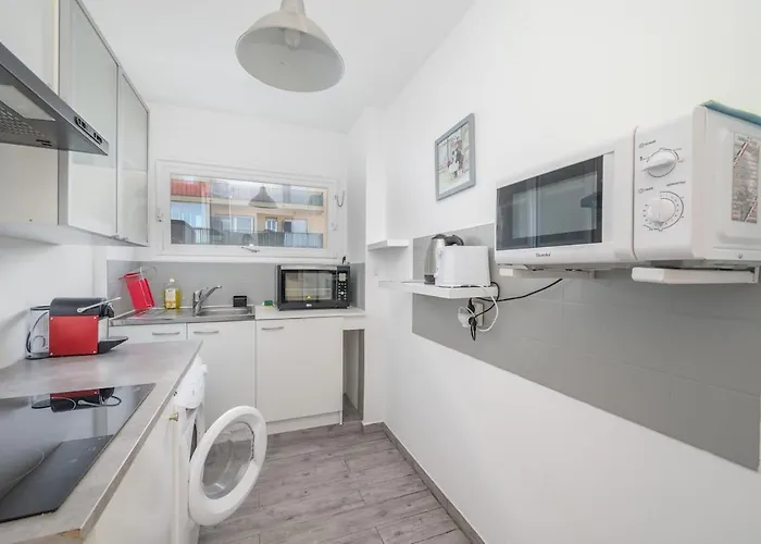 Ideal Famille T2 Moderne A 200m Des Plages Dejuan Apartment *