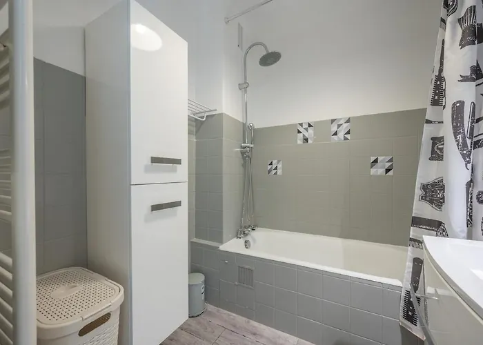 Ideal Famille T2 Moderne A 200m Des Plages Dejuan * Αντίμπ